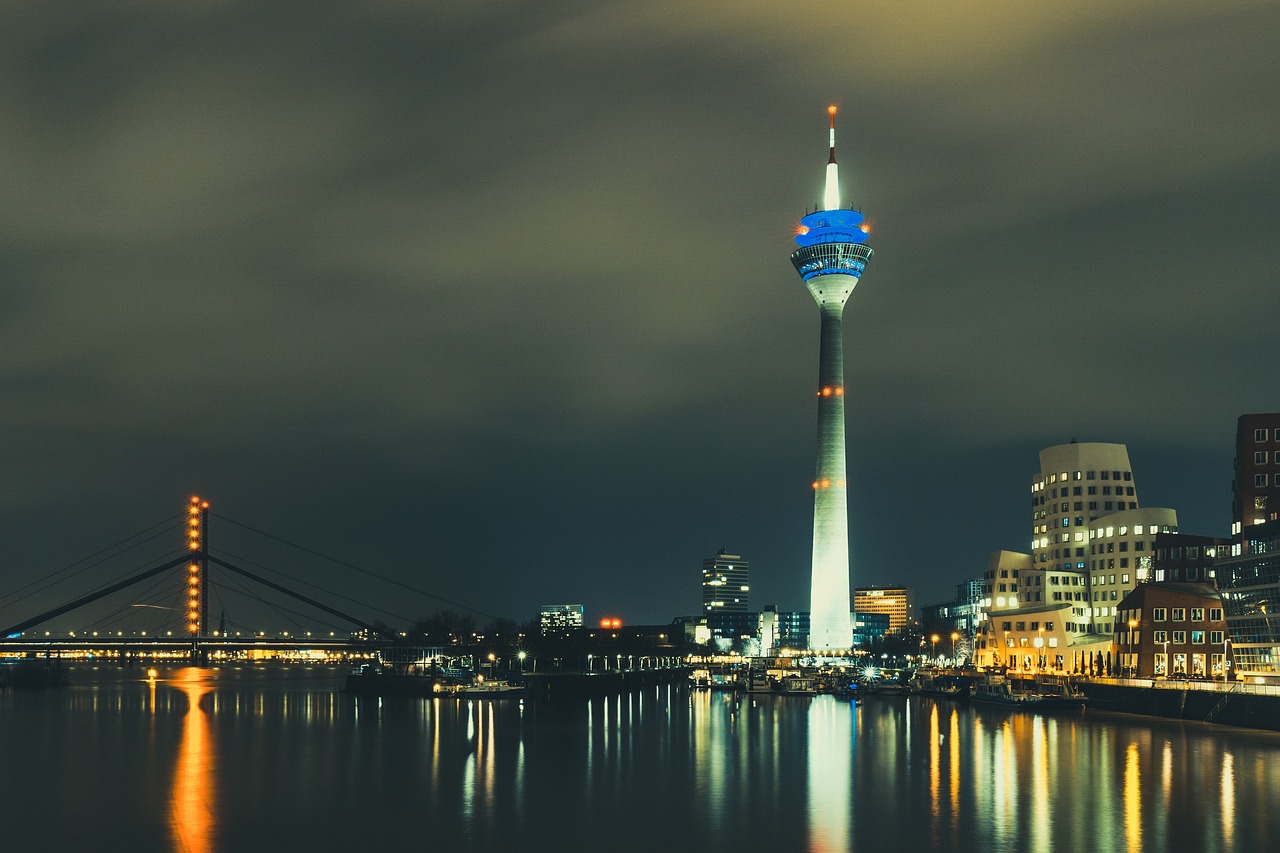 Rheinturm Düsseldorf